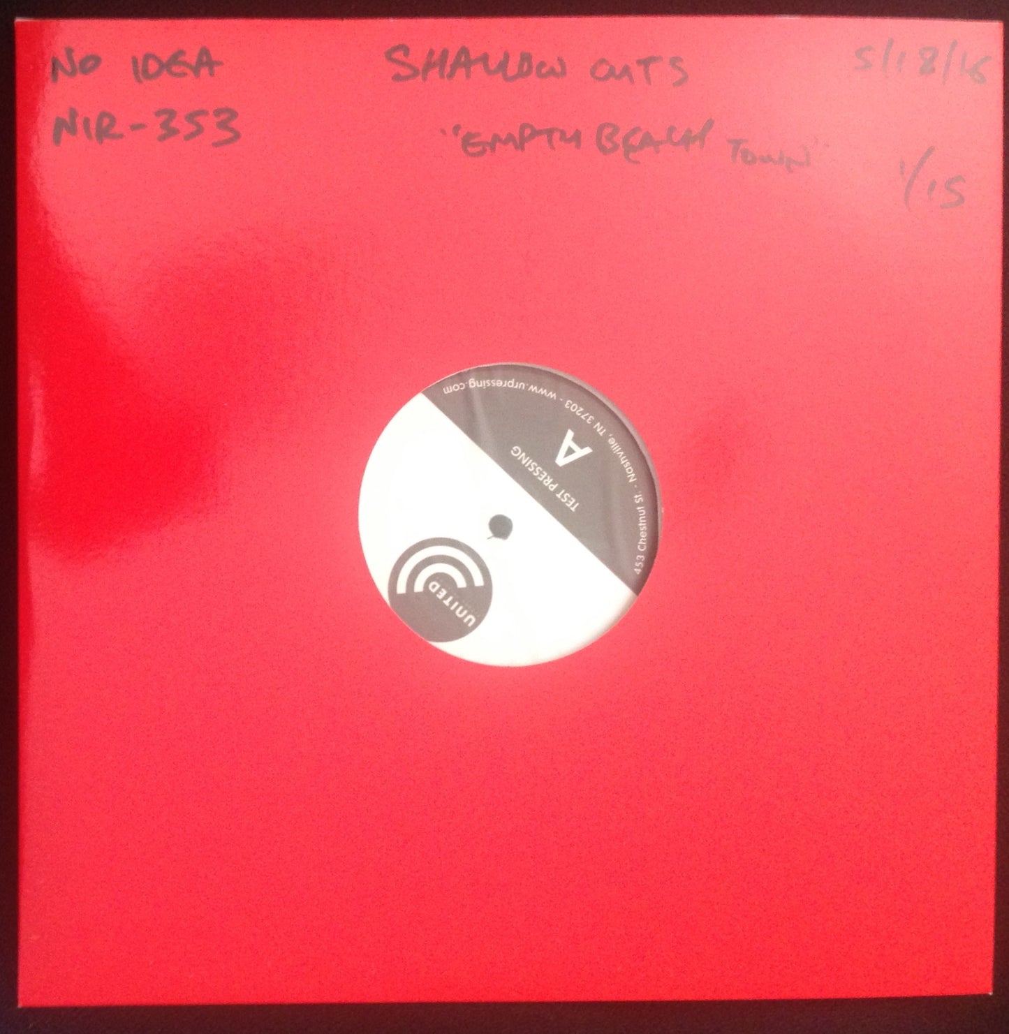 SHALLOW CUTS "Empty Beach Town"